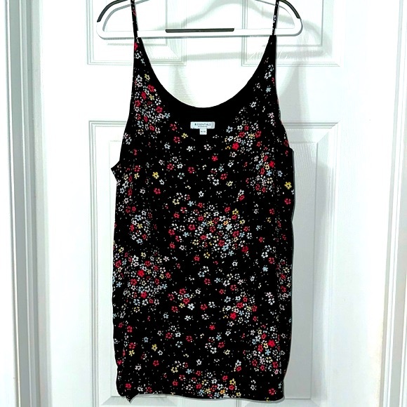 Floral sleeveless blouse - Picture 1 of 4